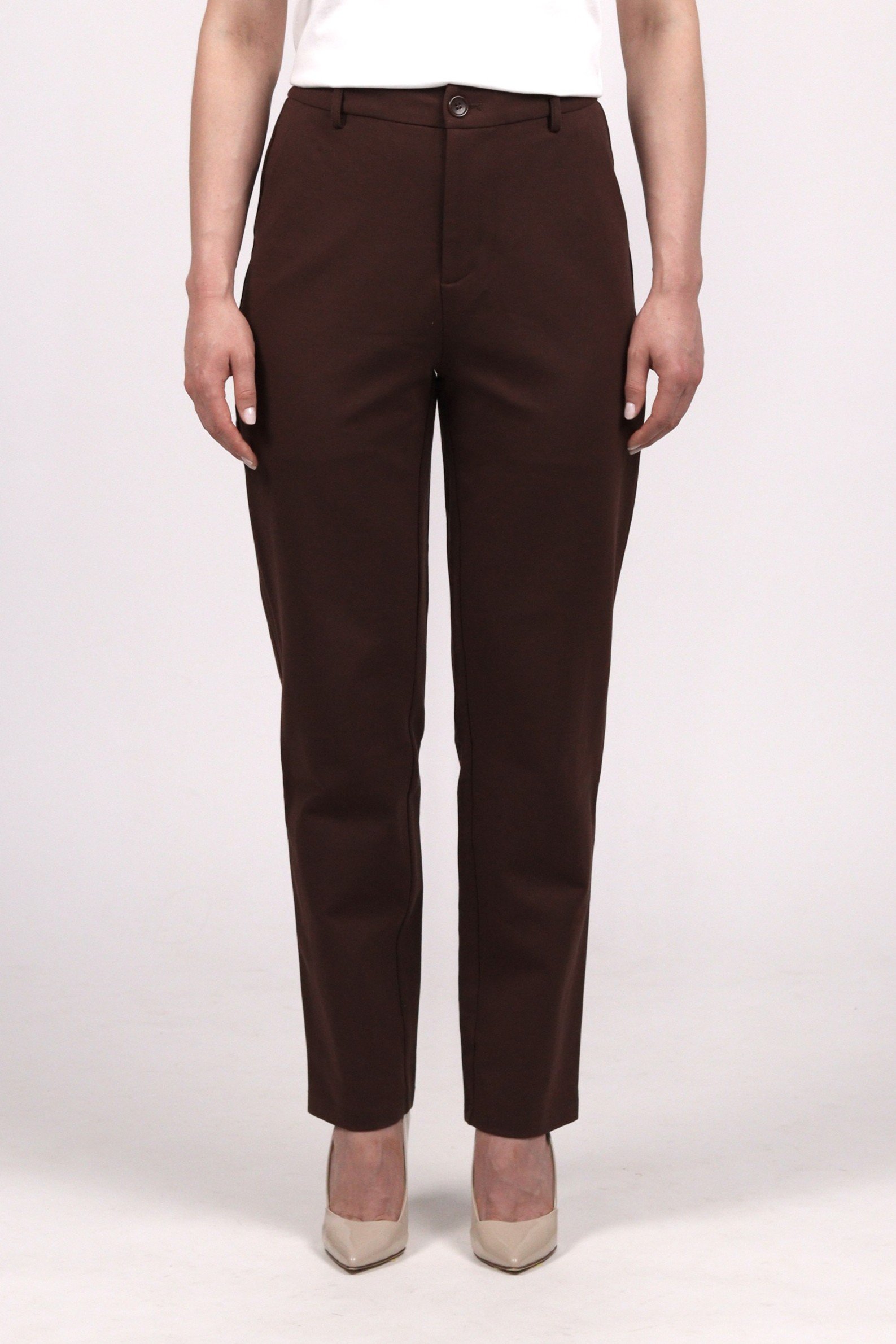 brownpantsfront closeup